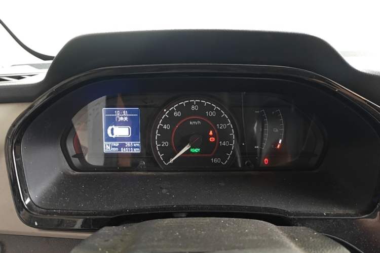 Used SAIC MAXUS EV30 2021 Pure Electric Smart Logistics Expert with Long Wheelbase—CATL Instrument Cluster