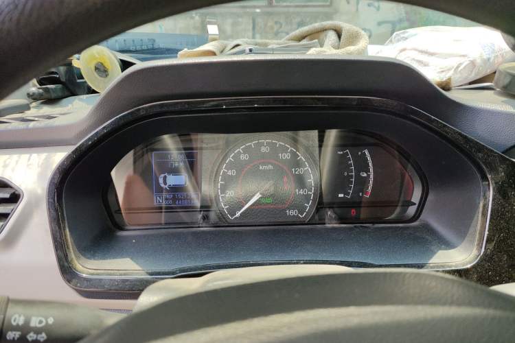 Used SAIC MAXUS EV30 2021 Pure Electric Smart Logistics Expert with Long Wheelbase—CATL Instrument Cluster
