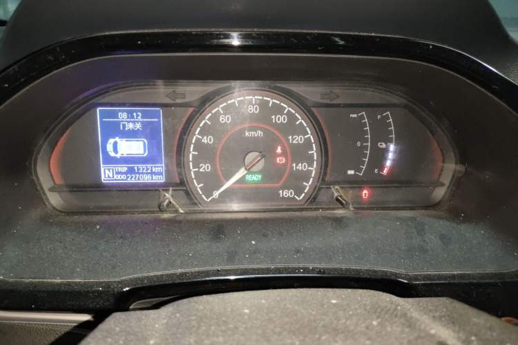 Used SAIC MAXUS EV30 2021 Pure Electric Smart Logistics Expert with Long Wheelbase—CATL Instrument Cluster