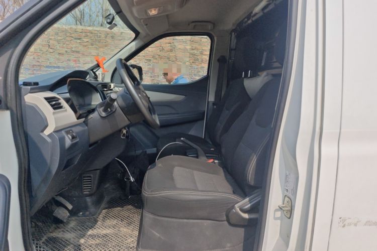 Used SAIC MAXUS EV30 2021 Pure Electric Smart Logistics Expert with Long Wheelbase—CATL Left Front Seat