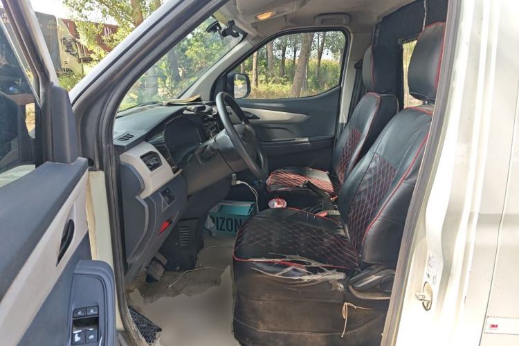 Used SAIC MAXUS EV30 2021 Pure Electric Smart Logistics Expert with Long Wheelbase—CATL Left Front Seat