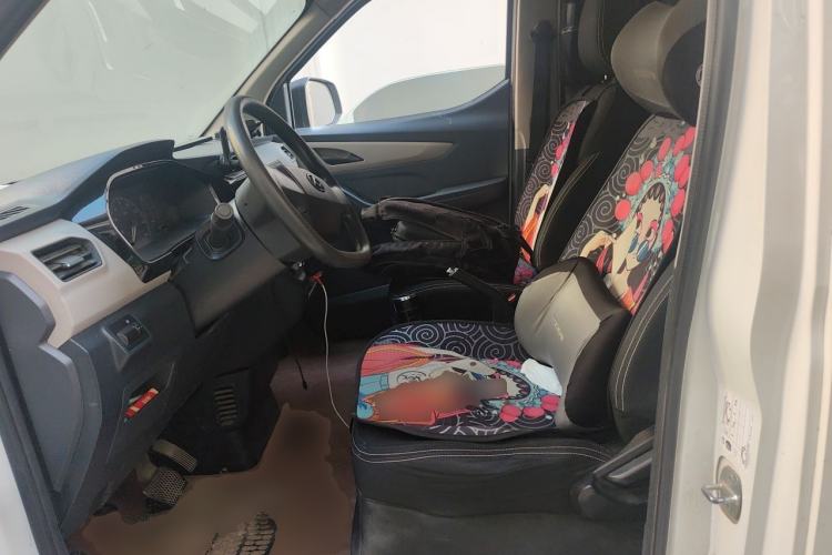 Used SAIC MAXUS EV30 2021 Pure Electric Smart Logistics Expert with Long Wheelbase—CATL Left Front Seat