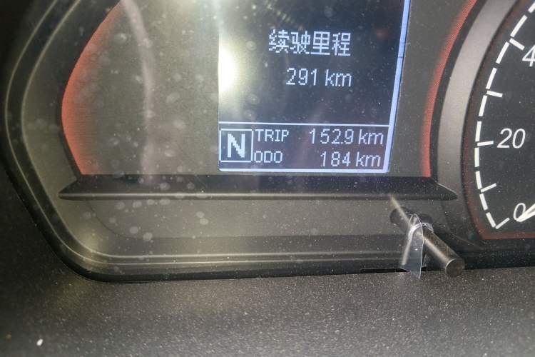 Used SAIC MAXUS EV30 2021 Pure Electric Smart Logistics Expert with Long Wheelbase—CATL Odometer Close Up