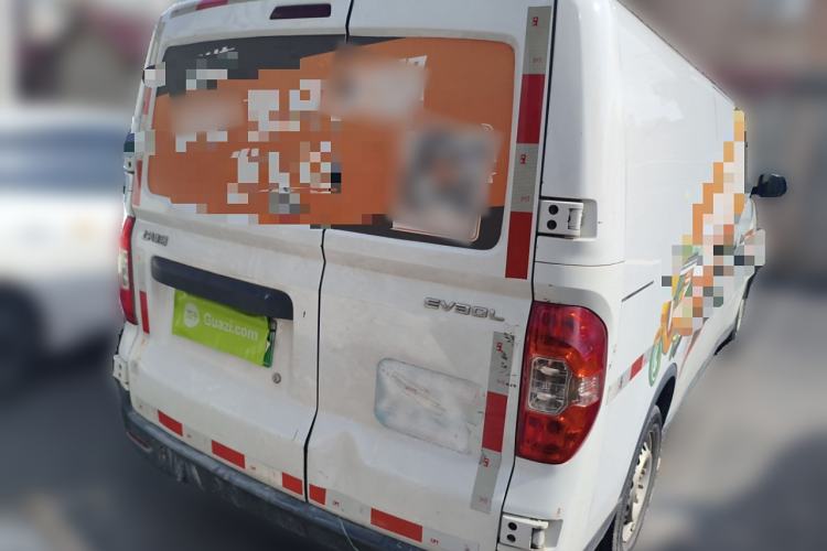 Used SAIC MAXUS EV30 2021 Pure Electric Smart Logistics Expert with Long Wheelbase—CATL Rear