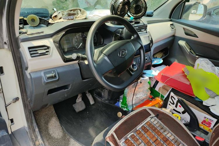 Used SAIC MAXUS EV30 2021 Pure Electric Smart Logistics Expert with Long Wheelbase—CATL Steering Wheel