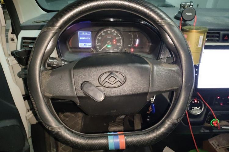 Used SAIC MAXUS EV30 2021 Pure Electric Smart Logistics Expert with Long Wheelbase—CATL Steering Wheel