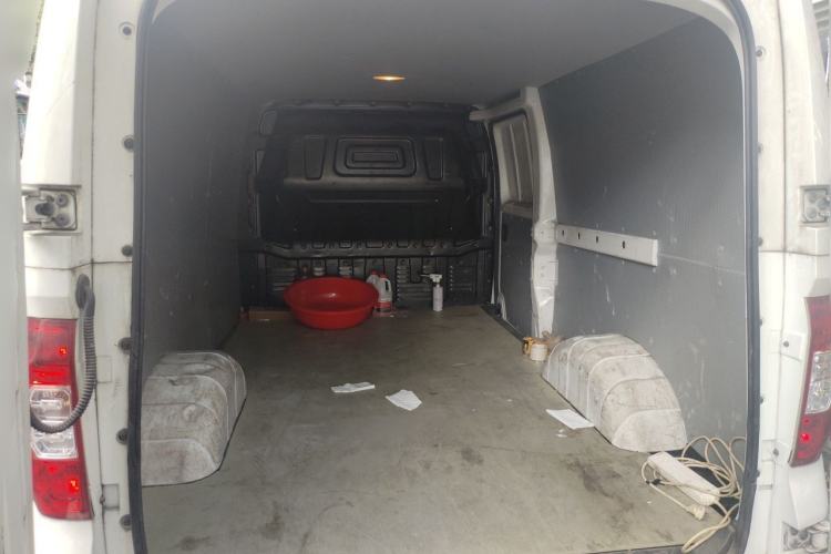Used SAIC MAXUS EV30 2021 Pure Electric Smart Logistics Expert with Long Wheelbase—CATL Trunk