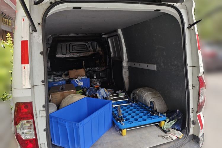 Used SAIC MAXUS EV30 2021 Pure Electric Smart Logistics Expert with Long Wheelbase—CATL Trunk