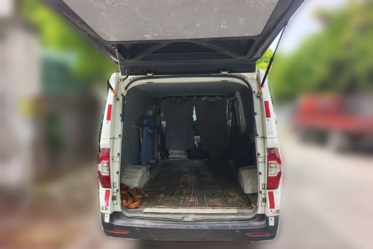 Used SAIC MAXUS EV30 2021 Pure Electric Smart Logistics Expert with Long Wheelbase—CATL Trunk