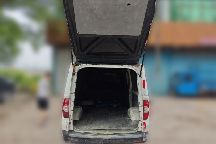 Used SAIC MAXUS EV30 2021 Pure Electric Smart Logistics Expert with Long Wheelbase—CATL Trunk