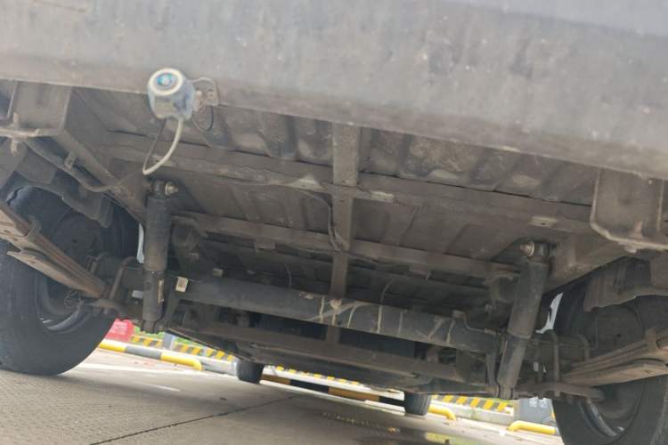 Used SAIC MAXUS EV30 2022 Pure-Electric Smart Logistics Expert with Long Wheelbase Guoxuan Chassis Rear