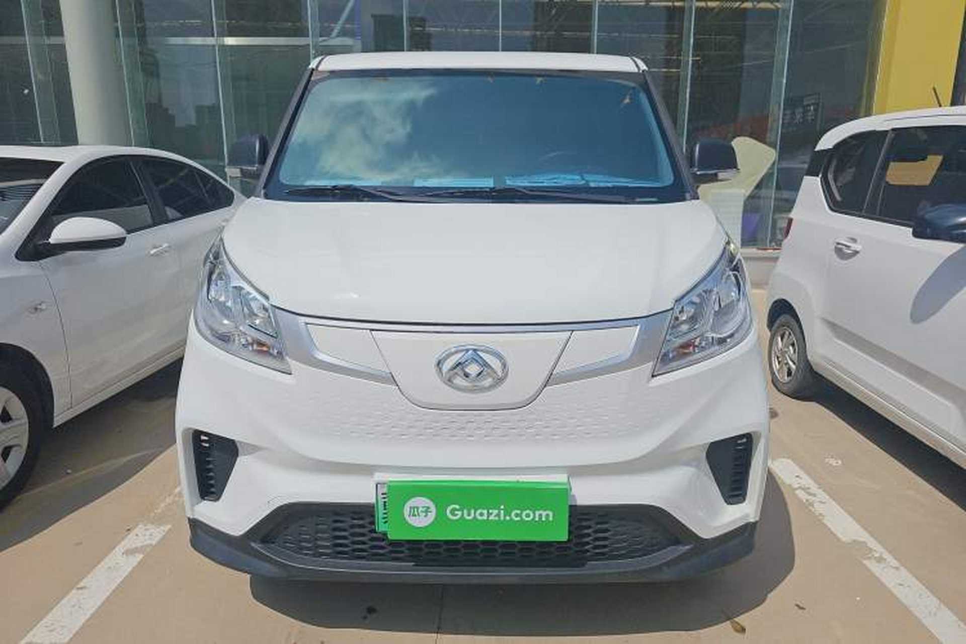 Used SAIC MAXUS EV30 2022 Pure-Electric Smart Logistics Expert with Long Wheelbase Guoxuan Exterior 1