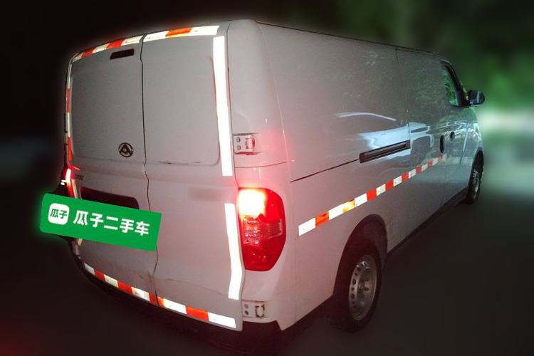 Used SAIC MAXUS EV30 2022 Pure-Electric Smart Logistics Expert with Long Wheelbase Guoxuan Exterior 5