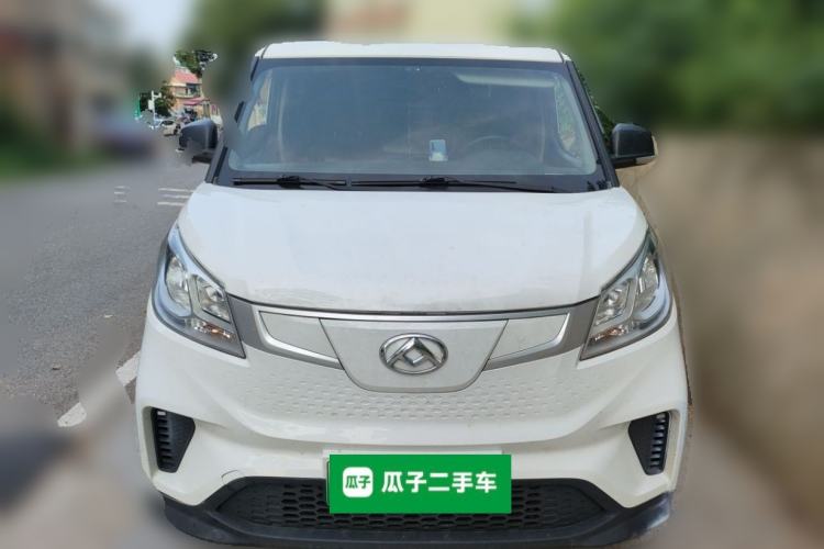 Used SAIC MAXUS EV30 2022 Pure-Electric Smart Logistics Expert with Long Wheelbase Guoxuan Front