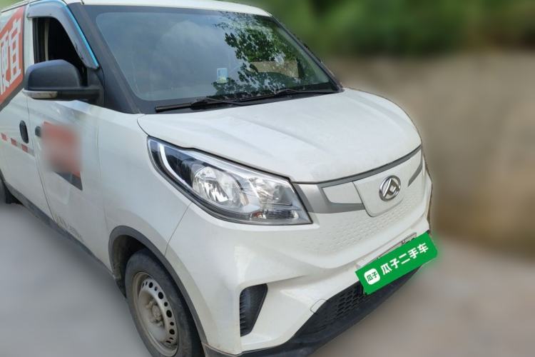 Used SAIC MAXUS EV30 2022 Pure-Electric Smart Logistics Expert with Long Wheelbase Guoxuan Front Right 45 Deg