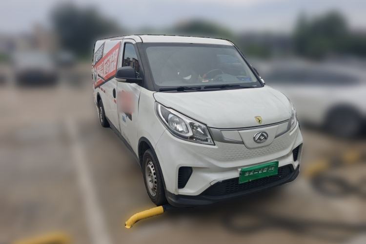 Used SAIC MAXUS EV30 2022 Pure-Electric Smart Logistics Expert with Long Wheelbase Guoxuan Front Right 45 Deg