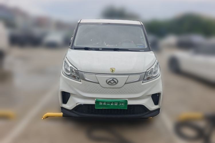 Used SAIC MAXUS EV30 2022 Pure-Electric Smart Logistics Expert with Long Wheelbase Guoxuan Front