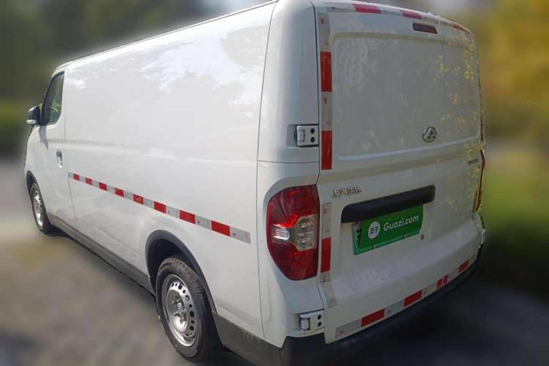 Used SAIC MAXUS EV30 2022 Pure Electric Smart Logistics Expert with Short Wheelbase Guoxuan Rear Left 45 Deg