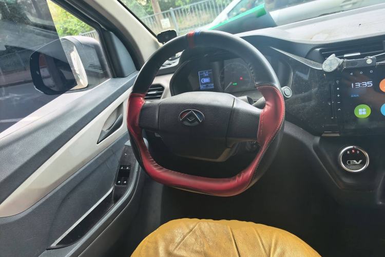 Used SAIC MAXUS EV30 2022 Pure Electric Smart Logistics Expert with Short Wheelbase Guoxuan Steering Wheel