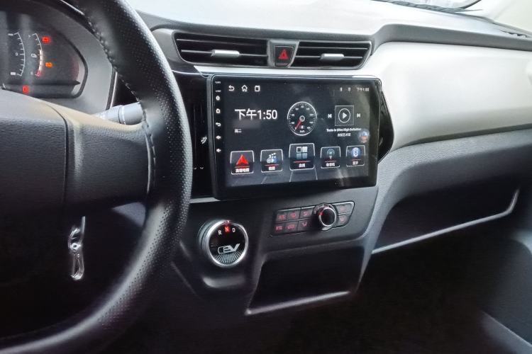 Used SAIC MAXUS EV30 2023 Pure-Electric Smart Logistics Expert with Long Wheelbase Guoxuan Audio And AC Panel