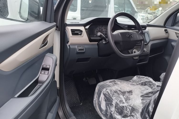 Used SAIC MAXUS EV30 2023 Pure-Electric Smart Logistics Expert with Long Wheelbase Guoxuan Driver Seat