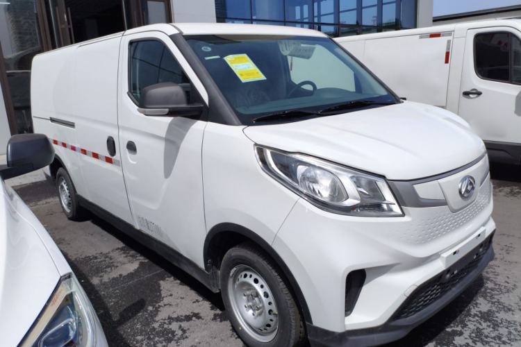 Used SAIC MAXUS EV30 2023 Pure-Electric Smart Logistics Expert with Long Wheelbase Guoxuan Exterior 1