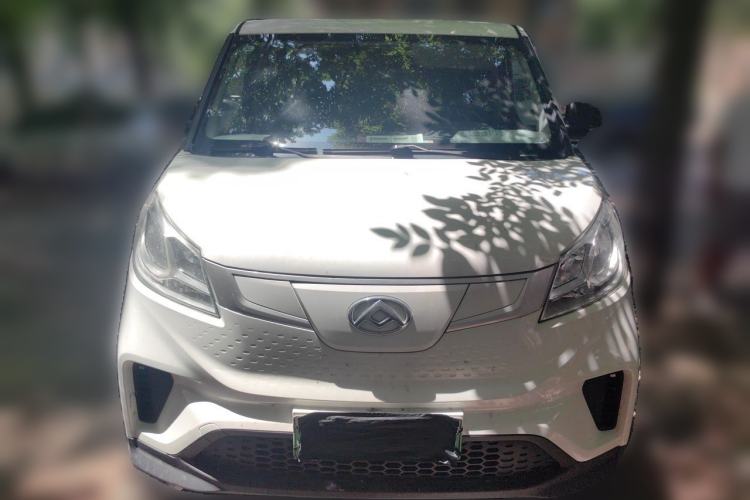 Used SAIC MAXUS EV30 2023 Pure-Electric Smart Logistics Expert with Long Wheelbase—Equipped with CATL Power Battery Front