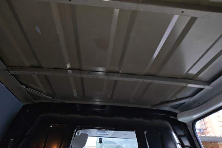 Used SAIC MAXUS EV30 2023 Pure-Electric Smart Logistics Expert with Long Wheelbase Guoxuan Headliner