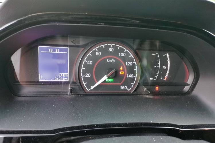 Used SAIC MAXUS EV30 2023 Pure-Electric Smart Logistics Expert with Long Wheelbase—Equipped with CATL Power Battery Instrument Cluster