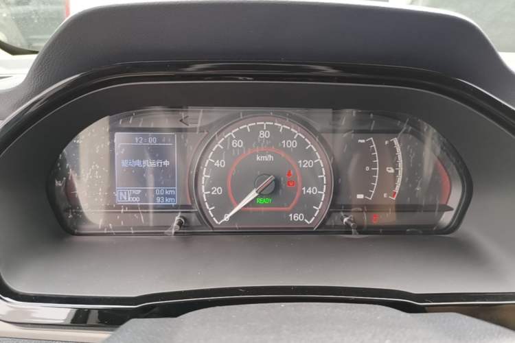 Used SAIC MAXUS EV30 2023 Pure-Electric Smart Logistics Expert with Long Wheelbase Guoxuan Instrument Cluster