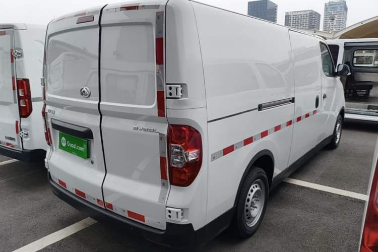 Used SAIC MAXUS EV30 2023 Pure-Electric Smart Logistics Expert with Long Wheelbase Guoxuan Rear Right 45 Deg