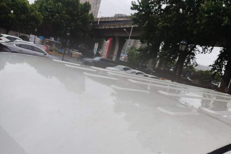 Used SAIC MAXUS EV30 2023 Pure-Electric Smart Logistics Expert with Long Wheelbase Guoxuan Roof