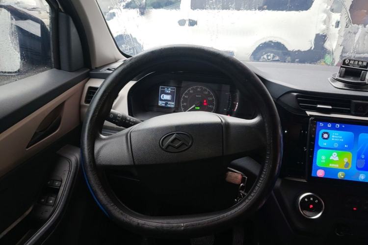 Used SAIC MAXUS EV30 2023 Pure-Electric Smart Logistics Expert with Long Wheelbase Guoxuan Steering Wheel