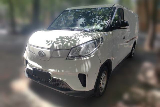 Used SAIC MAXUS EV30 2023 Pure-Electric Smart Logistics Expert with Long Wheelbase—Equipped with CATL Power Battery