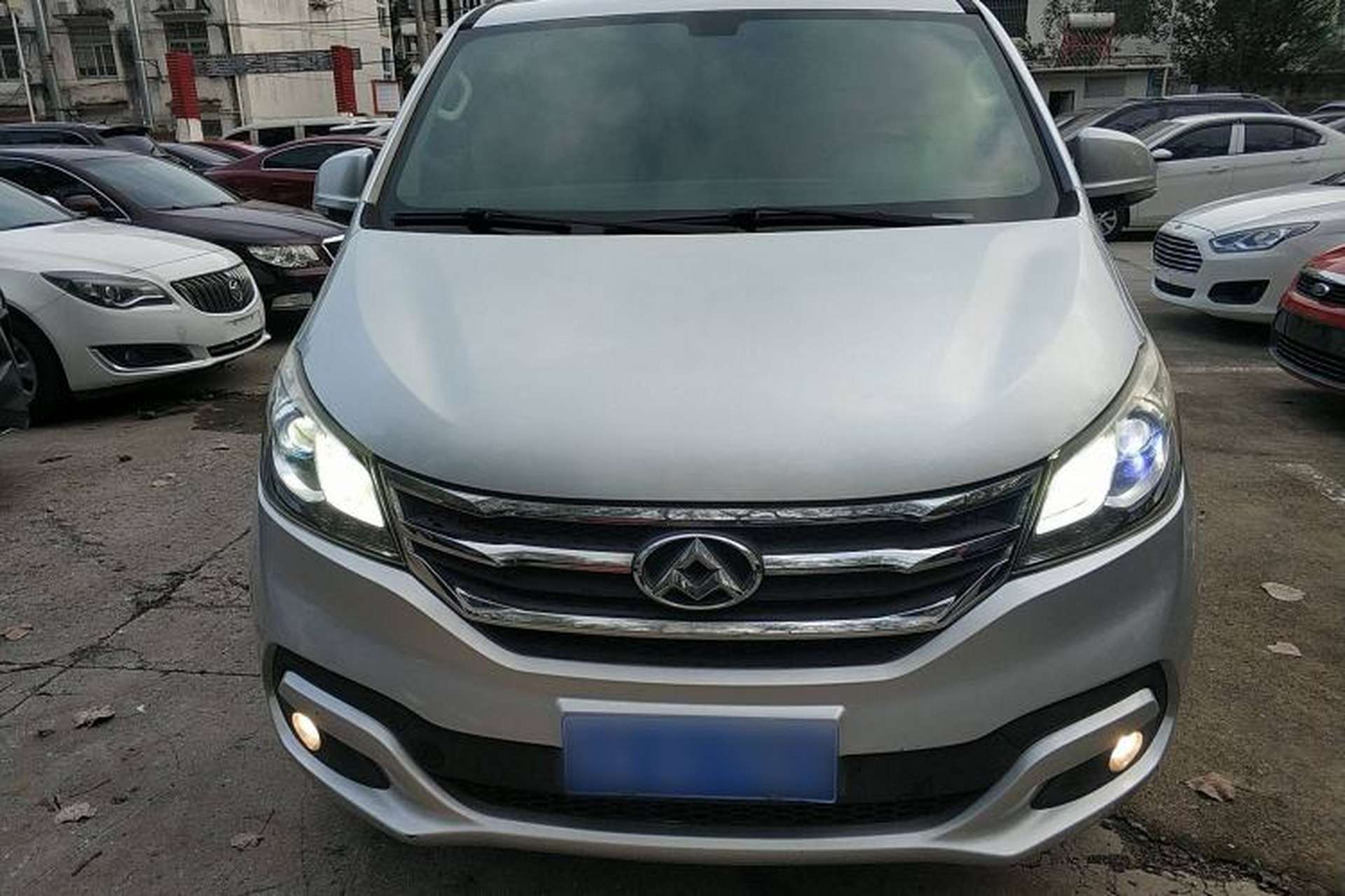 Used SAIC MAXUS G10 2016 2.0T Automatic Elite Edition Exterior 1