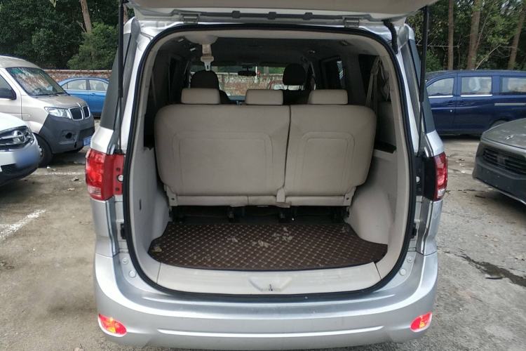 Used SAIC MAXUS G10 2016 2.0T Automatic Elite Edition Trunk