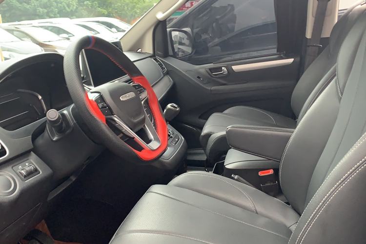 Used SAIC MAXUS G10 2023 2.0T Manual Multi-Function Version Diesel 7/8/9 Seats Left Front Seat
