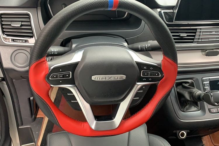 Used SAIC MAXUS G10 2023 2.0T Manual Multi-Function Version Diesel 7/8/9 Seats Steering Wheel