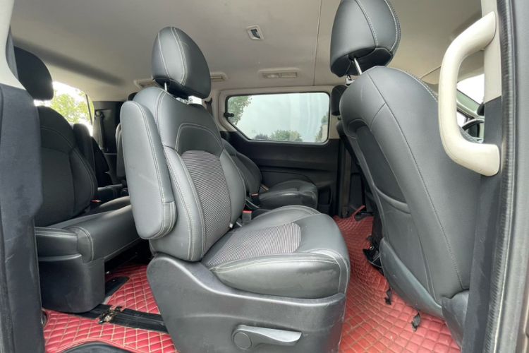 Used SAIC MAXUS G10 2018 PLUS 2.4L Manual Elite Edition Exterior 3