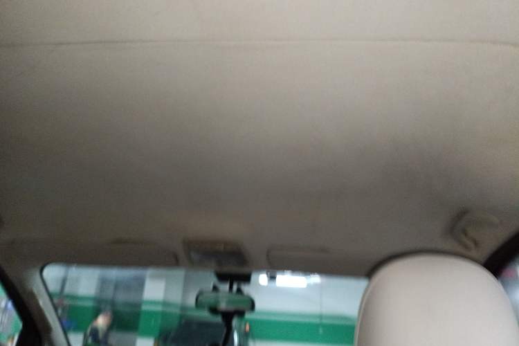 Used SAIC MAXUS G10 2014 2.0T Automatic Elite Edition Headliner