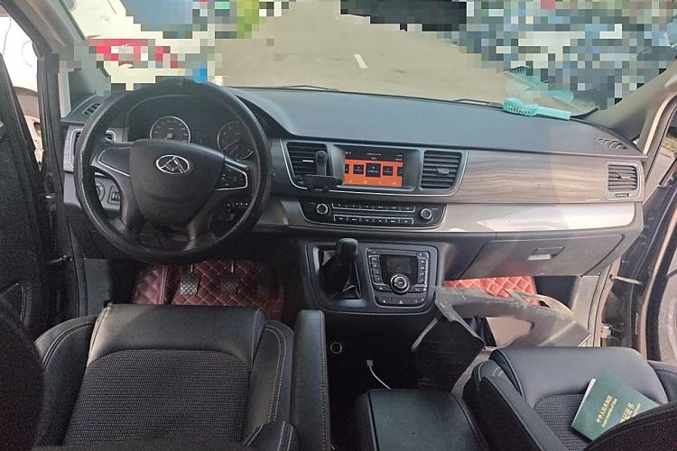 Used SAIC MAXUS G10 2018 PLUS 2.4L Manual Elite Edition Interior 2