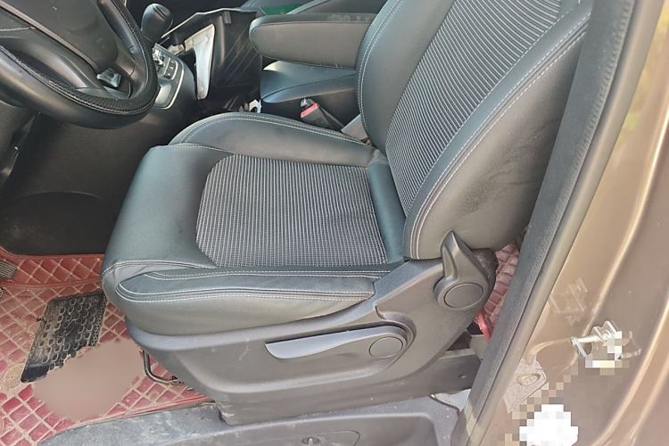 Used SAIC MAXUS G10 2018 PLUS 2.4L Manual Elite Edition Left Front Seat