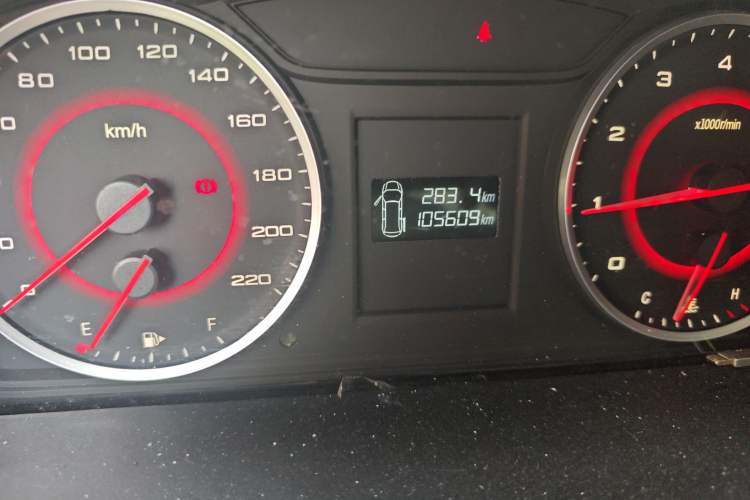 Used SAIC MAXUS G10 2018 PLUS 2.4L Manual Elite Edition Odometer Close Up