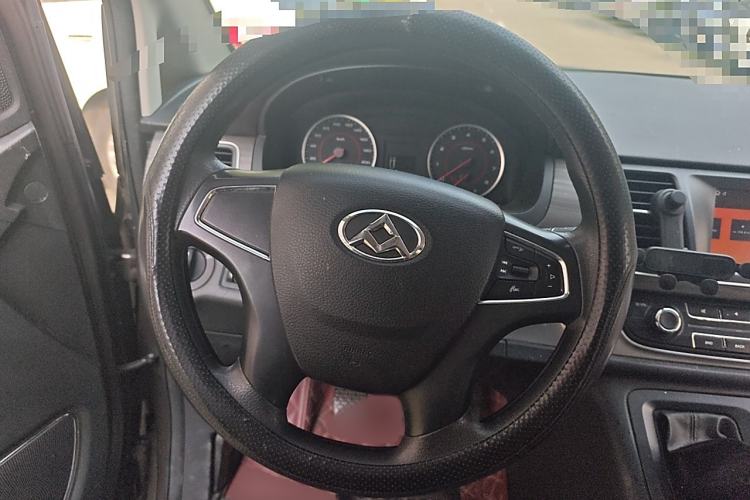 Used SAIC MAXUS G10 2018 PLUS 2.4L Manual Elite Edition Steering Wheel