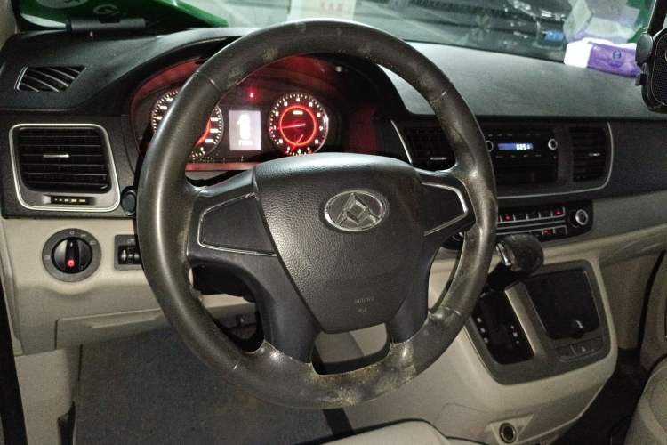 Used SAIC MAXUS G10 2014 2.0T Automatic Elite Edition Steering Wheel