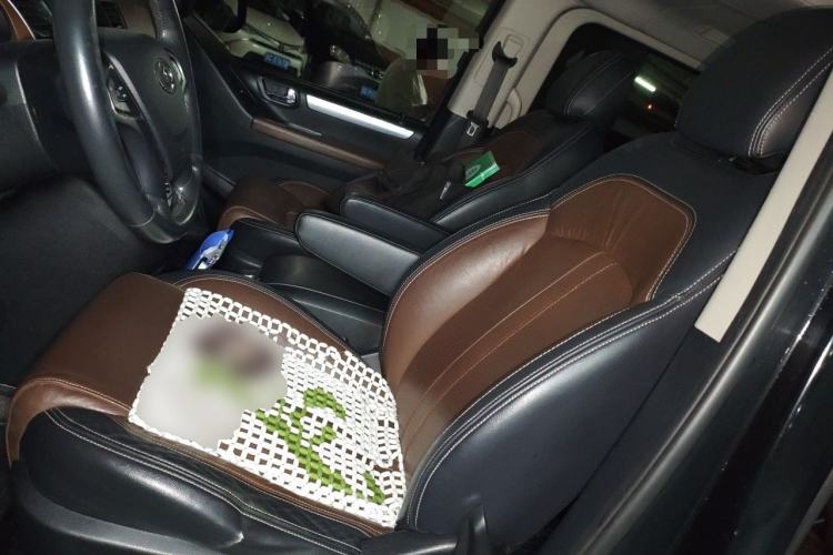 Used SAIC MAXUS G10 2014 2.0T Automatic Luxury Executive Edition Left Front Seat