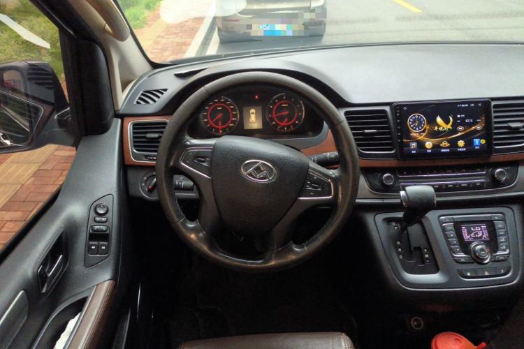 Used SAIC MAXUS G10 2014 2.0T Automatic Luxury Executive Edition Steering Wheel