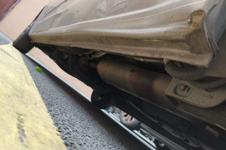 Used SAIC MAXUS G10 2014 2.0T Automatic Elite Edition Chassis Rear Left