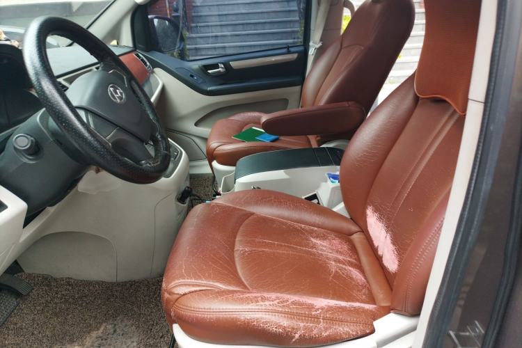 Used SAIC MAXUS G10 2014 2.0T Automatic Elite Edition Left Front Seat