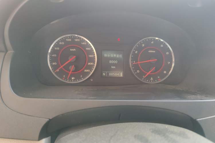 Used SAIC MAXUS G10 2014 2.0T Automatic Elite Edition Odometer Close Up